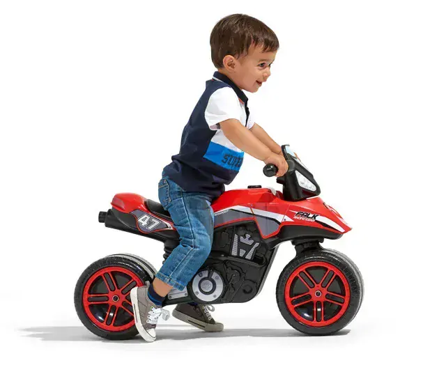 Odrážedlo Racingmoto na širokých kolech, červené