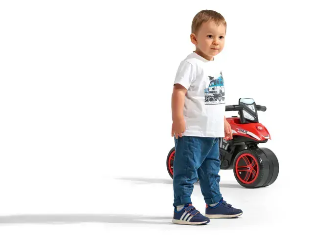 Odrážedlo Racingmoto na širokých kolech, červené