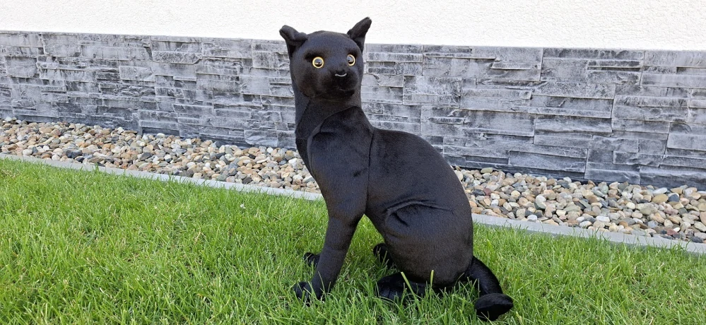 Plyšová sedící kočka Micka černá domácí, výška 45cm