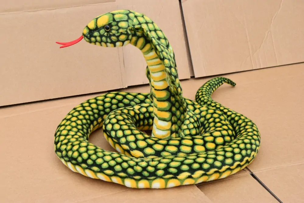 Plyšový had kobra zelená, délka 280 cm